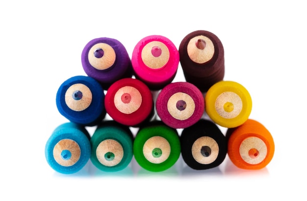 Farebné nite v kozme